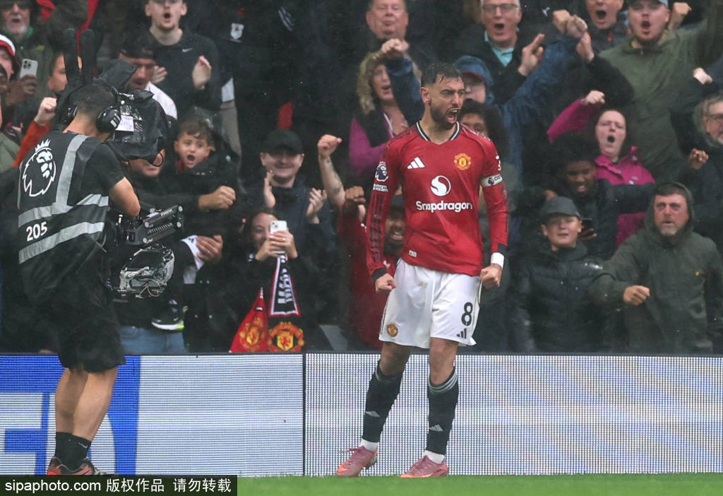 体育娱乐-关于今夜曼联调整名单以备中超，更衣室发声环节打磨，管理层满意，赛季目标并未改变的信息