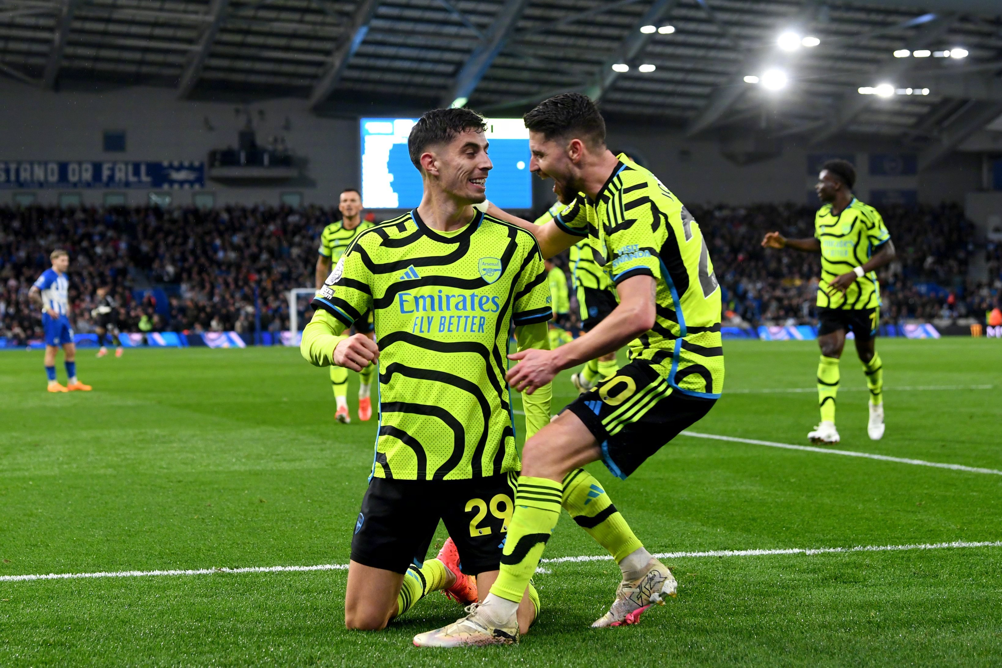 体育社区-包含今夜英超焦点战，芝加哥公牛复出首秀，质疑声仍在，赛程密集仍需轮换的词条