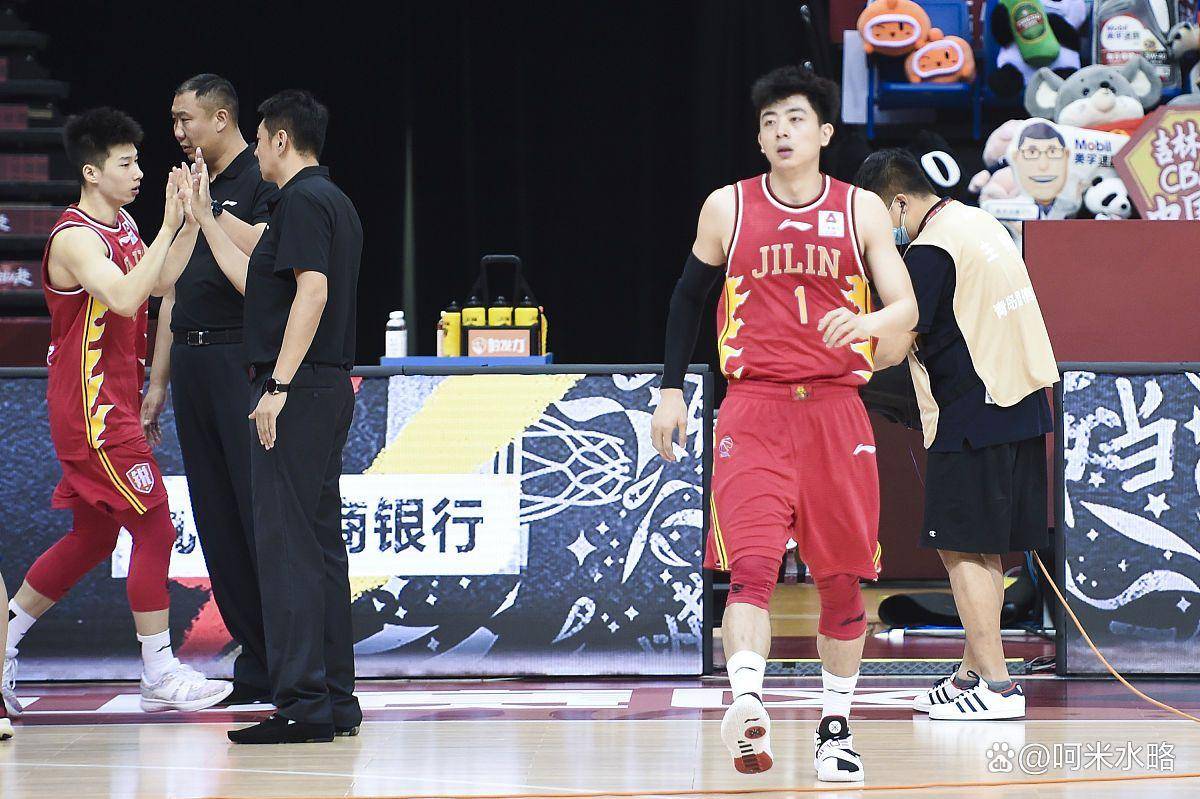 包含赛前突围战来临；浙江稠州围绕NBA季后赛强势反弹；管理层满意；控场能力受关注的词条
